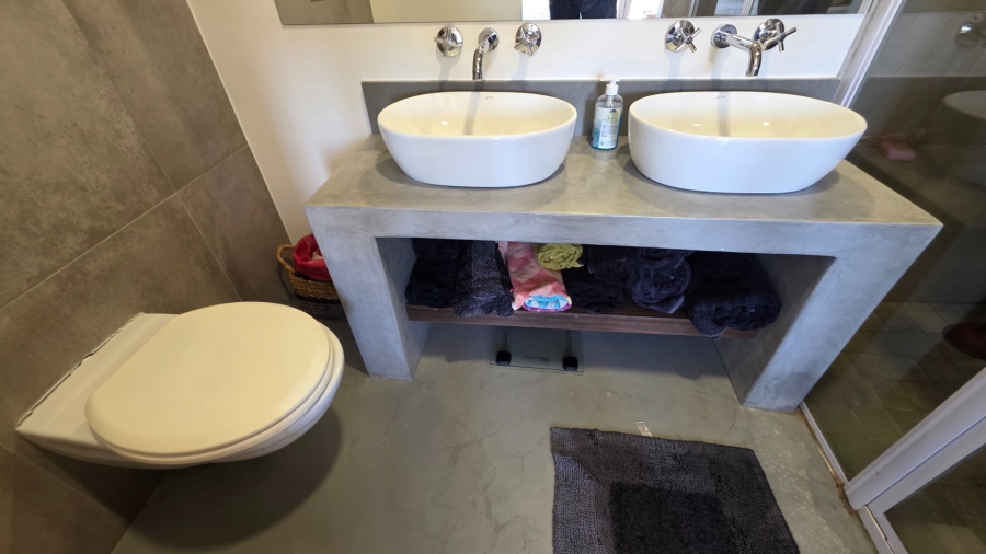 2 Bedroom Property for Sale in Island View Western Cape